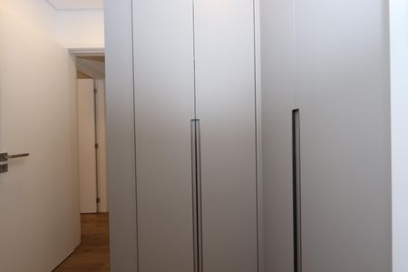 Apartamento para alugar com 77m², 2 quartos e 2 vagasCloset da Suíte