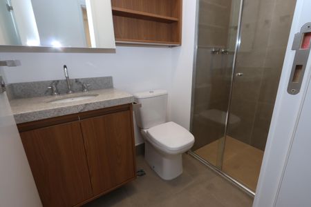 Apartamento para alugar com 77m², 2 quartos e 2 vagasBanheiro Social