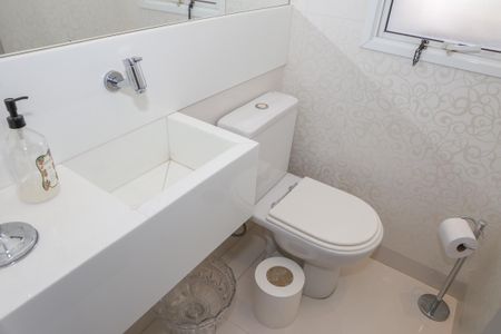 Apartamento à venda com 136m², 3 quartos e 3 vagas Apartamento à venda com 136m², 3 quartos e 3 vagasLavabo