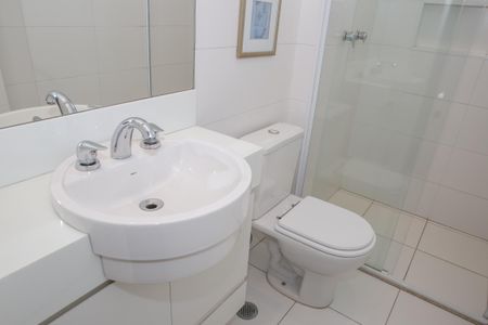 Apartamento à venda com 136m², 3 quartos e 3 vagas Apartamento à venda com 136m², 3 quartos e 3 vagasBanheiro Social