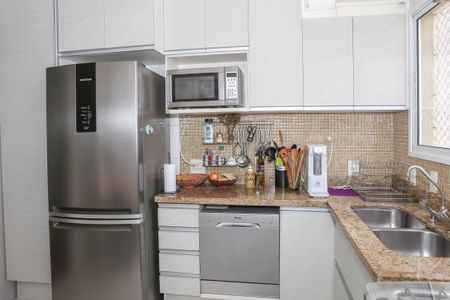 Apartamento à venda com 136m², 3 quartos e 3 vagas Apartamento à venda com 136m², 3 quartos e 3 vagasCozinha