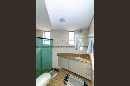 Apartamento à venda com 101m², 3 quartos e 1 vaga Apartamento à venda com 101m², 3 quartos e 1 vagaBanheiro Social