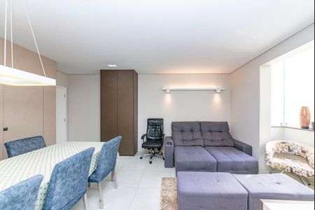 Apartamento à venda com 101m², 3 quartos e 1 vaga Apartamento à venda com 101m², 3 quartos e 1 vagaSala