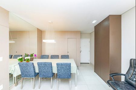 Apartamento à venda com 101m², 3 quartos e 1 vaga Apartamento à venda com 101m², 3 quartos e 1 vagaSala