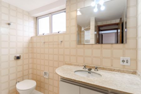 Apartamento à venda com 85m², 2 quartos e 1 vaga Apartamento à venda com 85m², 2 quartos e 1 vagaBanheiro da Suíte 2