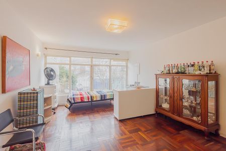 Casa à venda com 158m², 3 quartos e 2 vagasSala