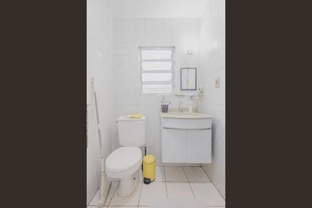 Casa à venda com 158m², 3 quartos e 2 vagasBanheiro da Suíte 2