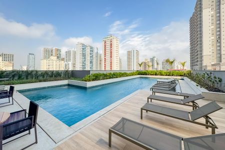 Apartamento para alugar com 72m², 2 quartos e 1 vaga Apartamento para alugar com 72m², 2 quartos e 1 vagaPiscina