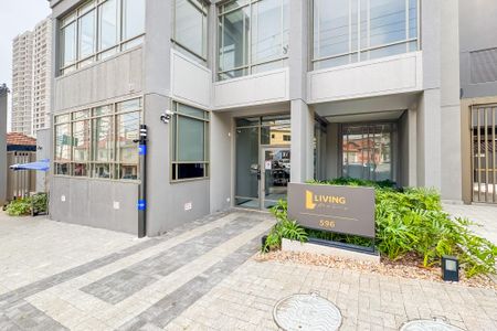 Apartamento para alugar com 72m², 2 quartos e 1 vaga Apartamento para alugar com 72m², 2 quartos e 1 vagaFachada