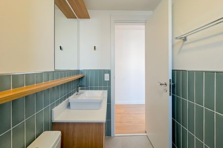 Apartamento para alugar com 72m², 2 quartos e 1 vaga Apartamento para alugar com 72m², 2 quartos e 1 vagaBanheiro da Suíte 2