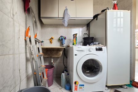 Casa à venda com 165m², 3 quartos e 1 vagaÁrea de Serviço