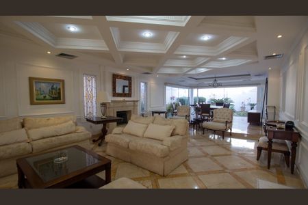 Sala de casa de condomínio à venda com 4 quartos, 600m² em Recreio dos Bandeirantes, Rio de Janeiro