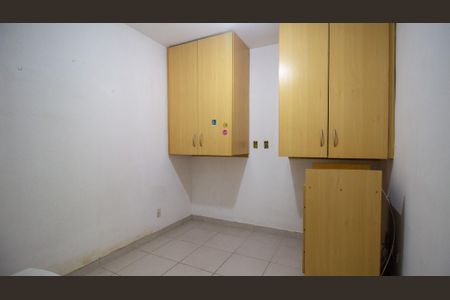 Casa de condomínio à venda com 600m², 4 quartos e 4 vagas Casa de condomínio à venda com 600m², 4 quartos e 4 vagasQuarto de Serviço