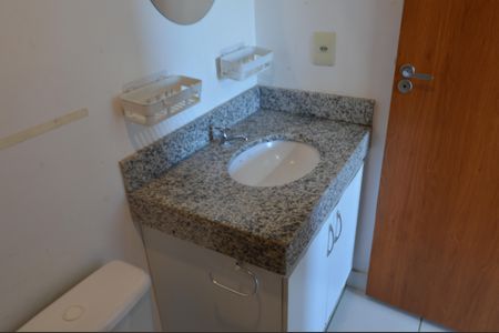 Apartamento à venda com 62m², 2 quartos e 1 vaga Apartamento à venda com 62m², 2 quartos e 1 vagaBanheiro da Suíte