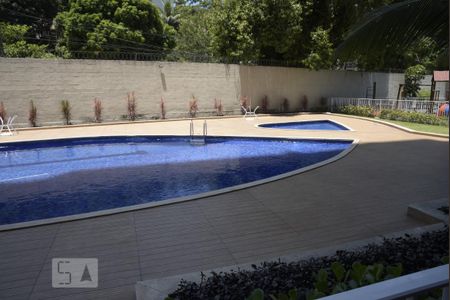 Apartamento à venda com 62m², 2 quartos e 1 vaga Apartamento à venda com 62m², 2 quartos e 1 vagaÁrea comum - Piscina