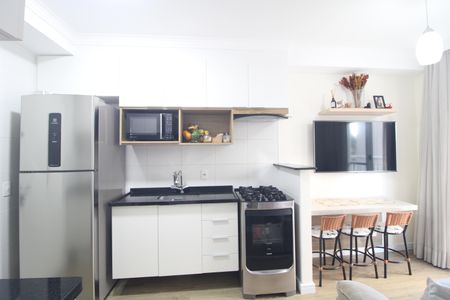 Cozinha de apartamento à venda com 1 quarto, 28m² em Jardim Prudência, São Paulo