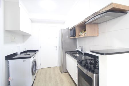 Cozinha de apartamento à venda com 1 quarto, 28m² em Jardim Prudência, São Paulo