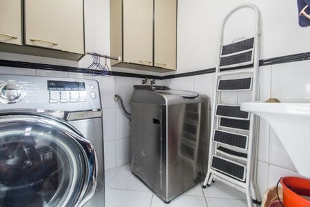 Casa de condomínio à venda com 176m², 3 quartos e 2 vagas Casa de condomínio à venda com 176m², 3 quartos e 2 vagasCozinha