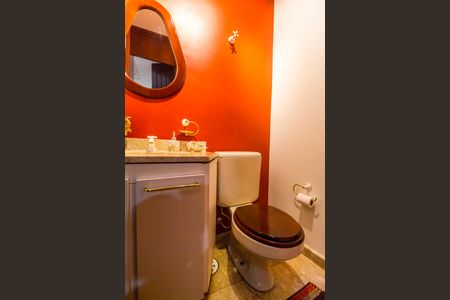 Casa de condomínio à venda com 176m², 3 quartos e 2 vagas Casa de condomínio à venda com 176m², 3 quartos e 2 vagasLavabo