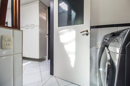 Casa de condomínio à venda com 176m², 3 quartos e 2 vagas Casa de condomínio à venda com 176m², 3 quartos e 2 vagasÁrea de Serviço