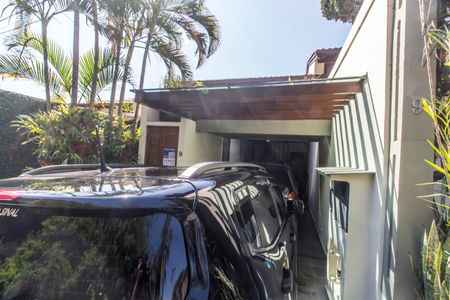 Casa de condomínio à venda com 176m², 3 quartos e 2 vagas Casa de condomínio à venda com 176m², 3 quartos e 2 vagasGaragem