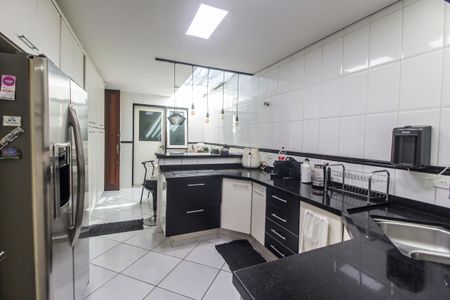 Casa de condomínio à venda com 176m², 3 quartos e 2 vagas Casa de condomínio à venda com 176m², 3 quartos e 2 vagasCozinha