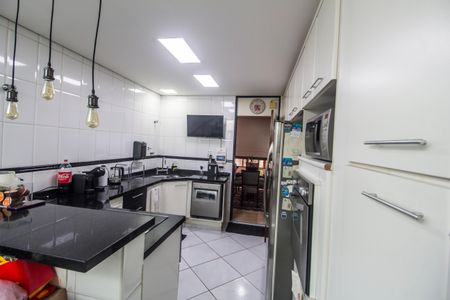 Casa de condomínio à venda com 176m², 3 quartos e 2 vagas Casa de condomínio à venda com 176m², 3 quartos e 2 vagasCozinha