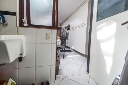 Casa de condomínio à venda com 176m², 3 quartos e 2 vagas Casa de condomínio à venda com 176m², 3 quartos e 2 vagasÁrea de Serviço