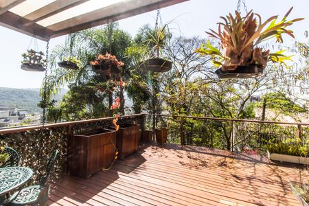 Casa de condomínio à venda com 176m², 3 quartos e 2 vagas Casa de condomínio à venda com 176m², 3 quartos e 2 vagasÁrea Externa