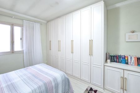 Casa à venda com 282m², 3 quartos e 5 vagas Casa à venda com 282m², 3 quartos e 5 vagasQuarto 2