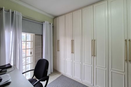 Casa à venda com 282m², 3 quartos e 5 vagas Casa à venda com 282m², 3 quartos e 5 vagasQuarto 1