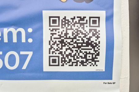 Casa à venda com 282m², 3 quartos e 5 vagas Casa à venda com 282m², 3 quartos e 5 vagasPlaca