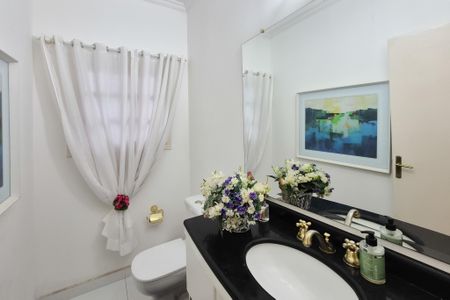 Casa à venda com 282m², 3 quartos e 5 vagas Casa à venda com 282m², 3 quartos e 5 vagasLavabo