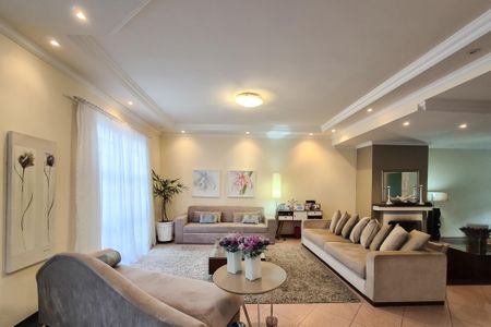 Casa à venda com 282m², 3 quartos e 5 vagas Casa à venda com 282m², 3 quartos e 5 vagasSala 1