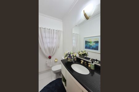 Casa à venda com 282m², 3 quartos e 5 vagas Casa à venda com 282m², 3 quartos e 5 vagasLavabo