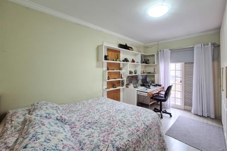 Casa à venda com 282m², 3 quartos e 5 vagas Casa à venda com 282m², 3 quartos e 5 vagasQuarto 1