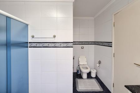 Casa à venda com 282m², 3 quartos e 5 vagas Casa à venda com 282m², 3 quartos e 5 vagasBanheiro da Suíte