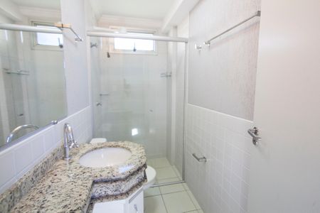 Apartamento para alugar com 70m², 3 quartos e 1 vaga Apartamento para alugar com 70m², 3 quartos e 1 vagaBanheiro da Suíte