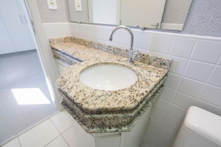 Apartamento para alugar com 70m², 3 quartos e 1 vaga Apartamento para alugar com 70m², 3 quartos e 1 vagaBanheiro da Suíte