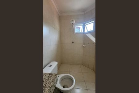 Casa para alugar com 117m², 3 quartos e 2 vagas Casa para alugar com 117m², 3 quartos e 2 vagasBanheiro da Suíte 1