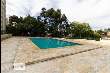 Apartamento à venda com 70m², 3 quartos e 1 vaga Apartamento à venda com 70m², 3 quartos e 1 vagaÁrea comum - Piscina