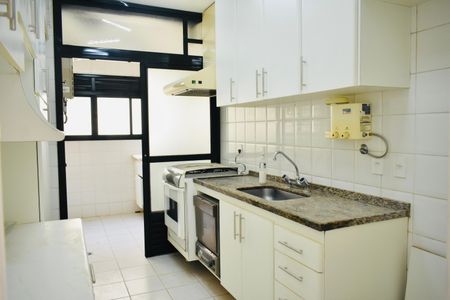 Apartamento à venda com 96m², 3 quartos e 2 vagas Apartamento à venda com 96m², 3 quartos e 2 vagasCozinha