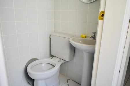 Apartamento à venda com 96m², 3 quartos e 2 vagas Apartamento à venda com 96m², 3 quartos e 2 vagasBanheiro de serviço