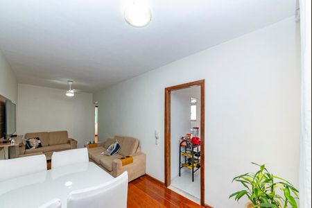 Sala de apartamento à venda com 3 quartos, 62m² em Estoril, Belo Horizonte