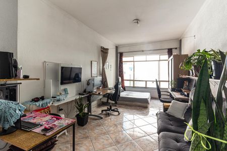 Apartamento à venda com 67m², 1 quarto e sem vagaSala