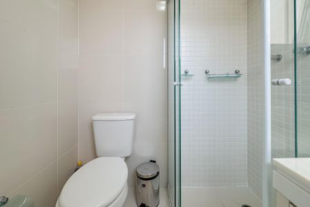 Apartamento para alugar com 69m², 2 quartos e 2 vagas Apartamento para alugar com 69m², 2 quartos e 2 vagasBanheiro da Suíte