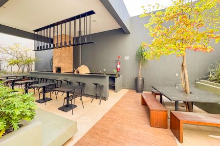 Apartamento para alugar com 69m², 2 quartos e 2 vagas Apartamento para alugar com 69m², 2 quartos e 2 vagasÁrea comum - Churrasqueira