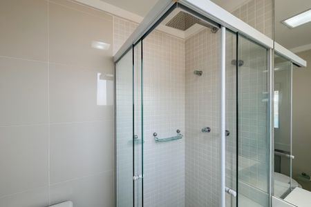 Apartamento para alugar com 69m², 2 quartos e 2 vagas Apartamento para alugar com 69m², 2 quartos e 2 vagasBanheiro da Suíte