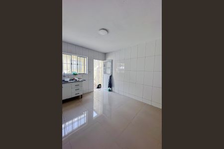 Casa à venda com 99m², 2 quartos e 1 vagaCozinha