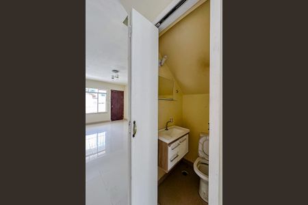 Casa à venda com 99m², 2 quartos e 1 vagaLavabo